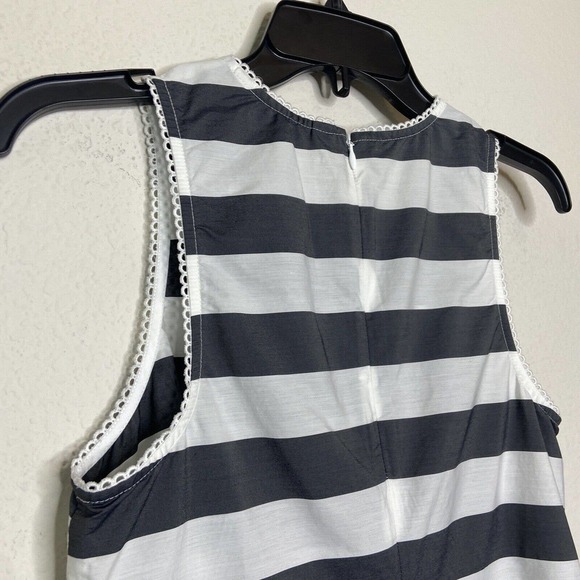 Trina Turk Evergreen Black and White Striped Ruffle Front Top Sz XS - Picture 8 of 9